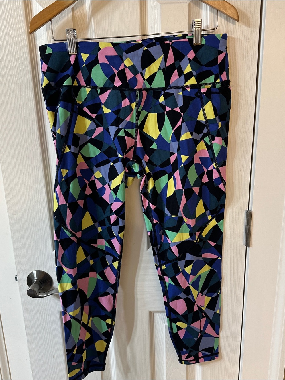 Sweaty Betty Power 7/8 Length Leggings LIke New Geometric Flattering Comfy XL